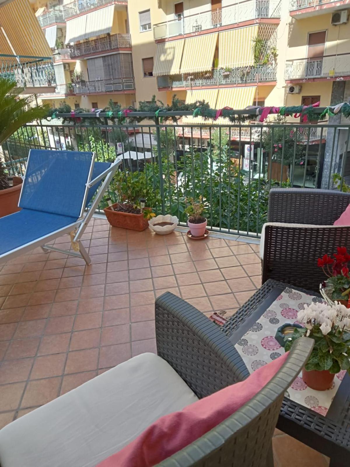 La Terrazza Di Monica & Teresa Bed and Breakfast Portici Exteriör bild